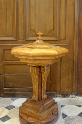 Font baptismal